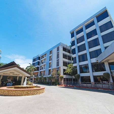 Reddoorz Premium @ The Ritz Garden Oases Hotel Davao City Eksteriør billede
