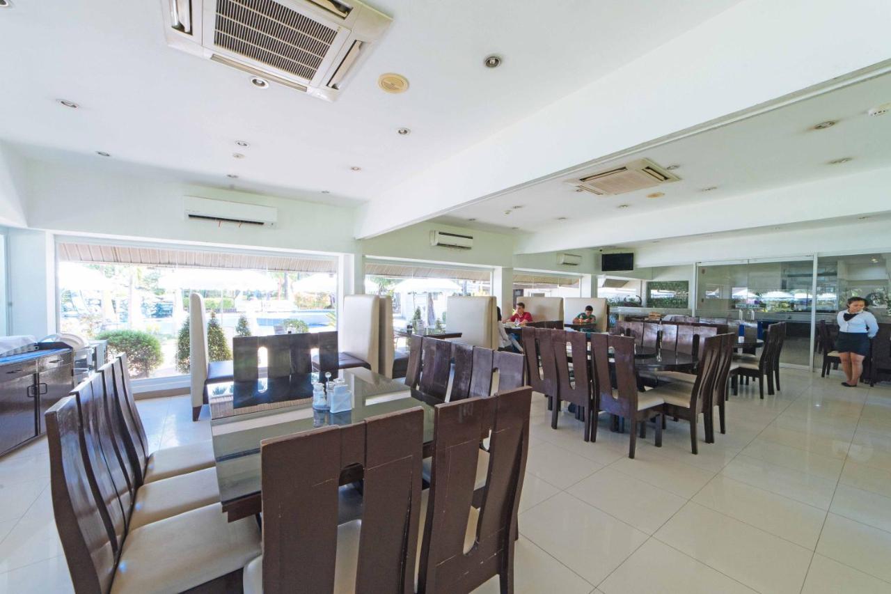 Reddoorz Premium @ The Ritz Garden Oases Hotel Davao City Eksteriør billede