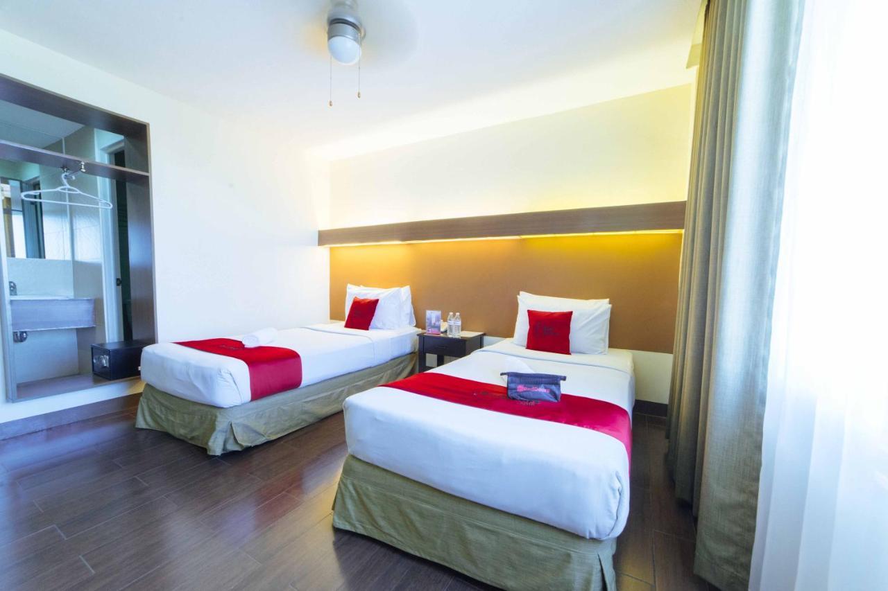 Reddoorz Premium @ The Ritz Garden Oases Hotel Davao City Eksteriør billede